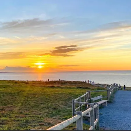 En Ajo, La Marina De * Ajo