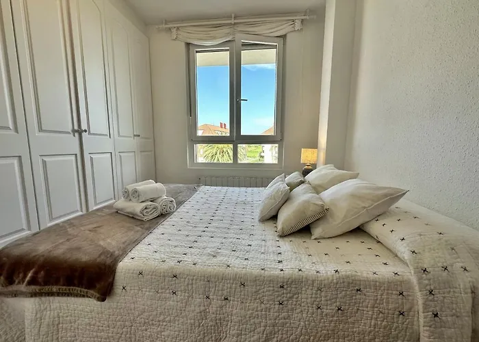 Appartamento En Ajo, La Marina De